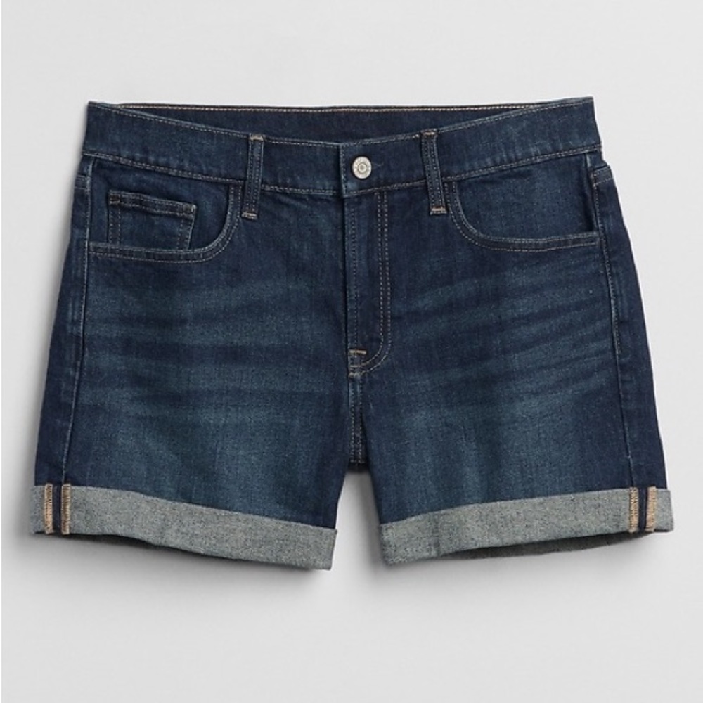 NWT Universal Thread 4” denim midi shorts